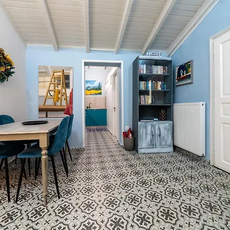 Arilia Country * Danilia